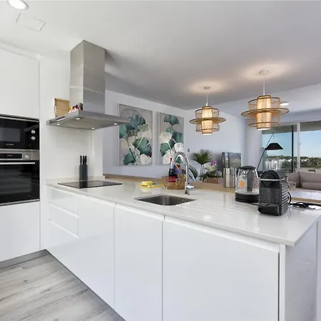 Vivi Homes - Sonrisa Pool, Terrace, Golf & Estepona