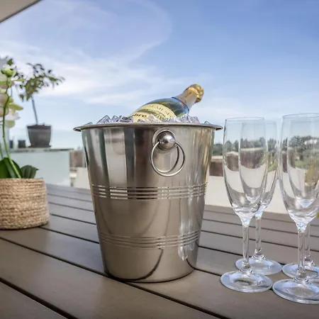 Vivi Homes - Sonrisa Pool, Terrace, Golf & 埃斯特波纳