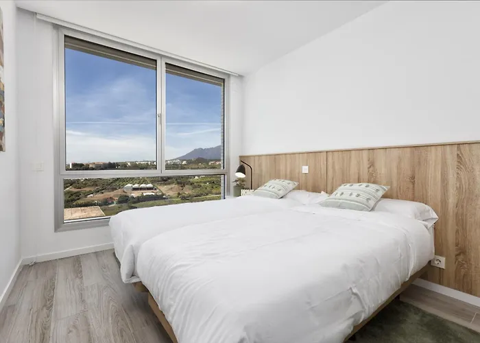 Vivi Homes - Sonrisa Pool, Terrace, Golf & Estepona