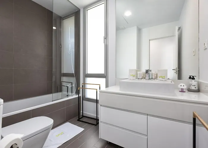 Vivi Homes - Sonrisa Pool, Terrace, Golf & * Estepona